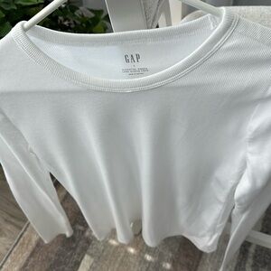 Gap White Ribbed Crewneck T-Shirt.
